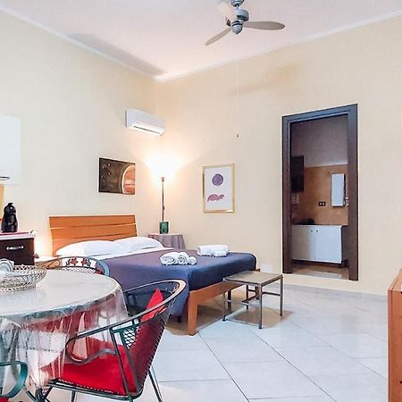 L'Angolo Di Rosa Campofelice Di Roccella Exterior foto