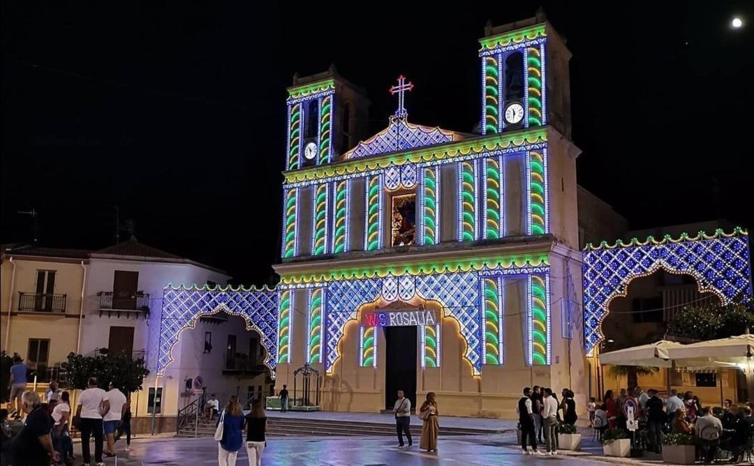 L'Angolo Di Rosa Campofelice Di Roccella Exterior foto